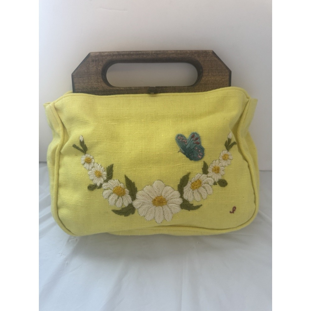 Vintage Embroidered Daisy Butterfly Wood Frame Handbag Yellow Cottagecore Purse